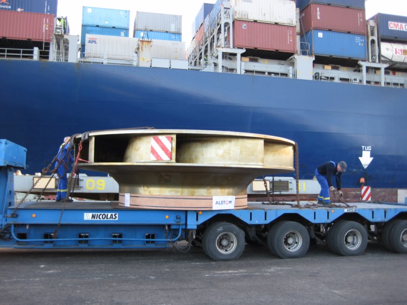 Transport exceptionnel projets industriels.